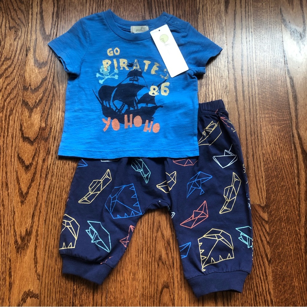 NEW Peek Pirate Outfit 6-12 Months - realist